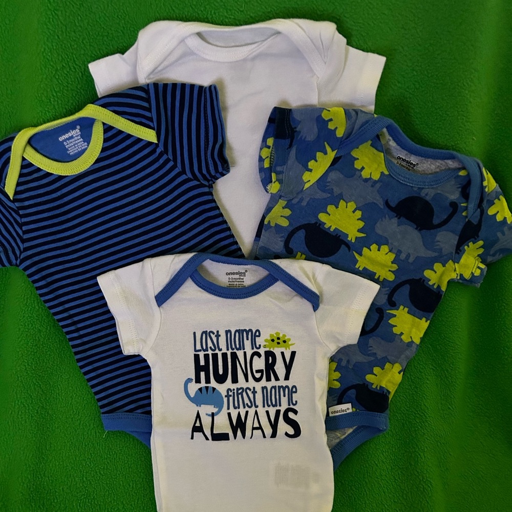 4 Pack Gerber Onesies 0-3